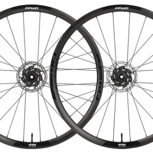FFWD | OUTRIDE FULL ALLOY CLINCHER / 30MM / 2:1 / DISC BRAKE / BLACK